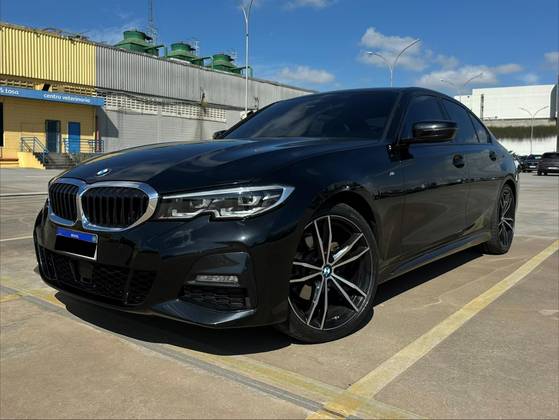 BMW 320i 2.0 16V TURBO GASOLINA M SPORT AUTOMÁTICO BMW 320i 2.0 16V TURBO GASOLINA M SPORT AUTOMÁTICO